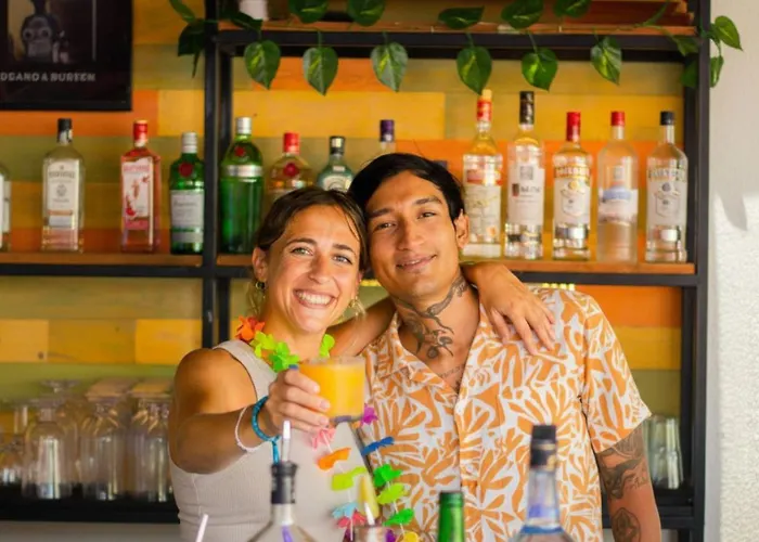 Pensión Mayan Monkey Cabos 4*